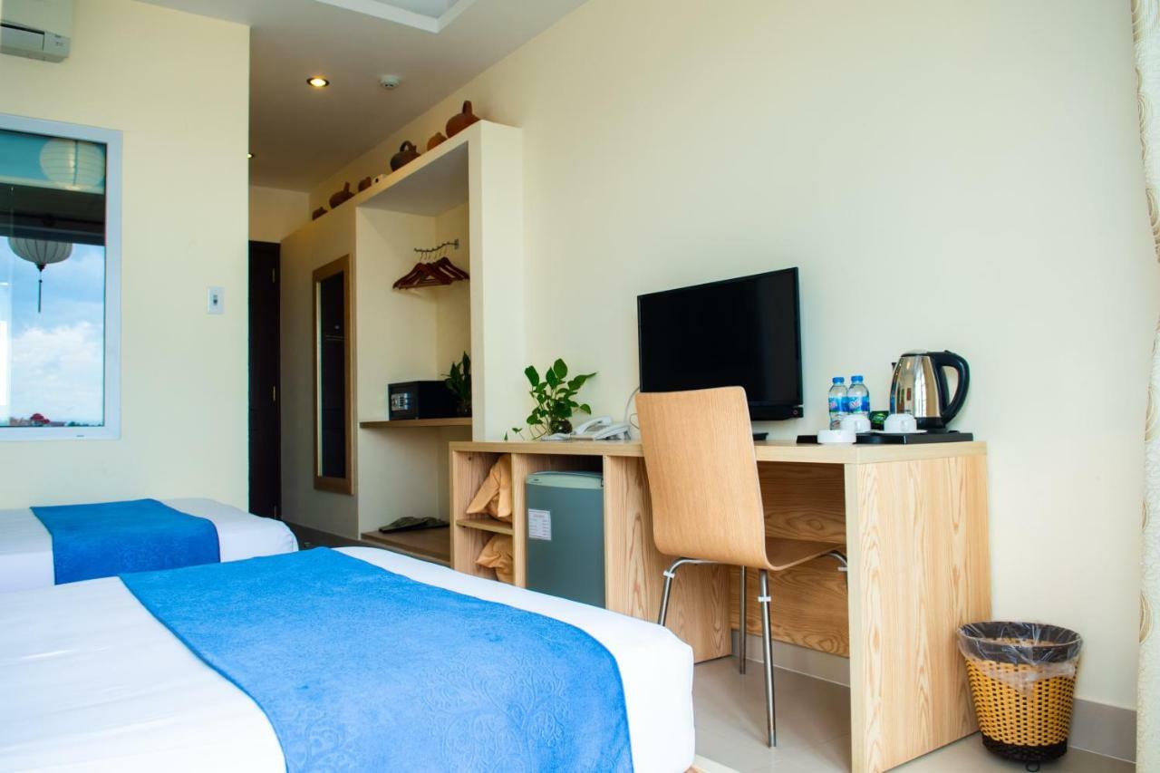 Waterfront Hoi An Resort Bagian luar foto
